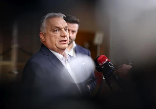 Miliardy forintów na prorządową propagandę. Firmy miliardera wsparły Megafon Orbana