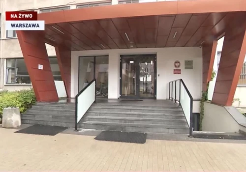 Atak nożowniczki w szkole przy Mińskiej. Poszkodowane trzy osoby