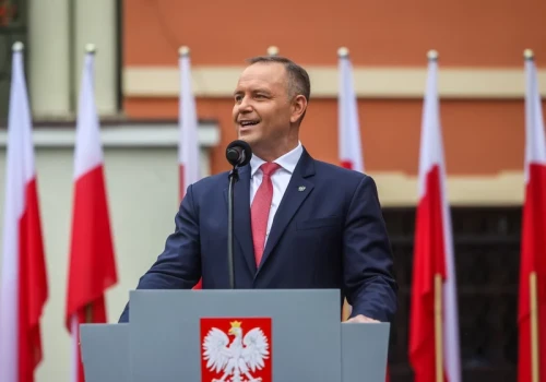 Żyrandole ze złota? Ujawniono zakupy Kancelarii Prezydenta