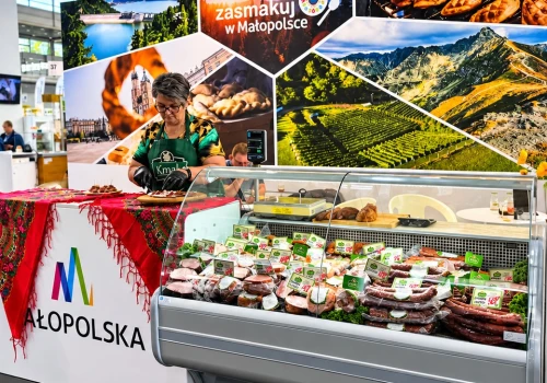 Kabanosy z Kamionki Wielkiej podbiły Poznań! Dariusz Kmak z prestiżową nagrodą