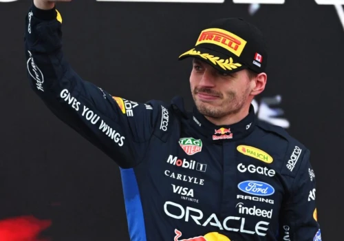 GP Singapuru 2026: Verstappen nie do zatrzymania. Hadjar bez czasu w kwalifikacjach