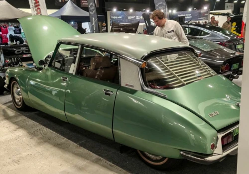 Pojechałem na Warsaw Motor Show. 2026 Samochodów trochę mało, serki znakomite