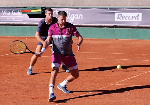 Tenis ziemny: Drzewiecki i Kalender dotarli do finału w Bradze!