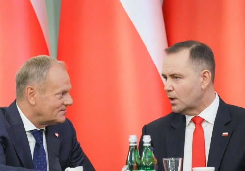 Kto zyskał na sporze o ceny paliw? Polacy wskazali w sondażu
