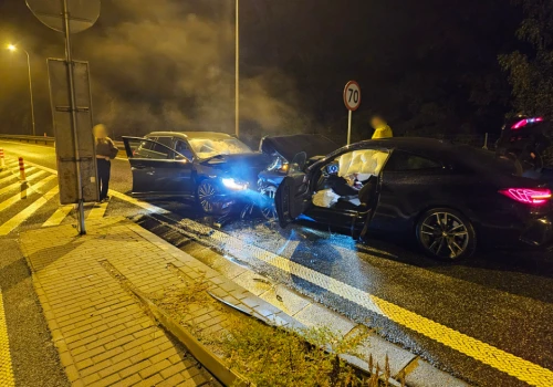 Groźny wypadek na S8 w Sieradzu. Kierowca wjechał na ekspresówkę pod prąd