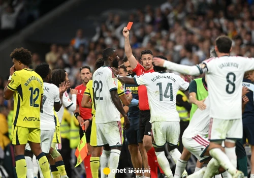 Real goni Barcelonę. Vinicius strzelił gola, ale dostał czerwoną kartkę. Nie do wiary