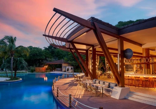 Pierwszy na świecie resort JW Marriott all-inclusive. 415 pokoi i 15 restauracji nad Pacyfikiem.