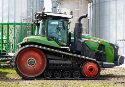 Rodzinna farma na gigantyczną skalę. 6 tys. ha, 85 tys. świń i 25 Fendtów