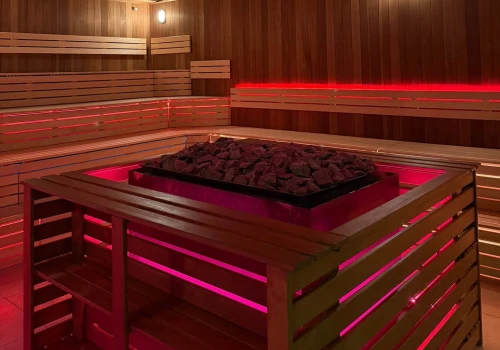 Piekielna Noc Saunowa w Aquaparku. Będzie mrok, aromaty i wróżka