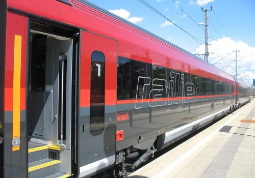Pociągi w Austrii przyspieszyły do 250 km/h
