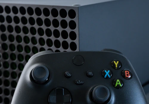 Spiesz się z graniem. 10 najlepszych gier zagrożonych usunięciem z Xbox Game Pass pod koniec 2026 roku