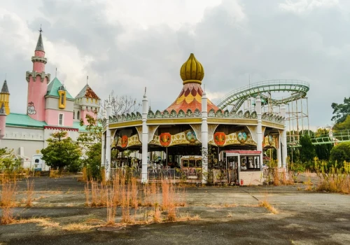 Opuszczony japoński „Disneyland”. Zostały po nim tylko zdjęcia i wspomnieni
