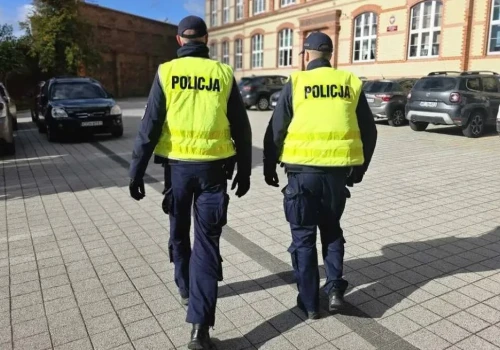 Ataki nożowników w szkołach. Policja podaje statystyki po kontrolach. Zatrzymano już ponad 100 osób