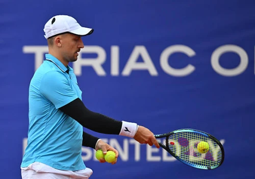 Tenis ziemny: Zieliński i Polmans z awansem do drugiej rundy w Szanghaju!