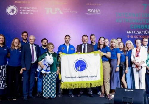 IAC 2026 zakończony. Polska przejęła flagę i zaprosiła świat do Poznania