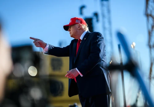 Trump żąda dymisji Zełenskiego. W tle paliwowy układ z Putinem