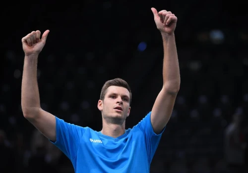 Hubert Hurkacz wygrał z Yi Zhou! Polak w 1/8 finału ATP 1000 Szanghaj