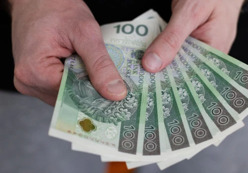 Nawet 39 tys. zł od pracodawcy po przejściu na emeryturę. Nie trzeba składać wniosków, ta grupa skorzysta