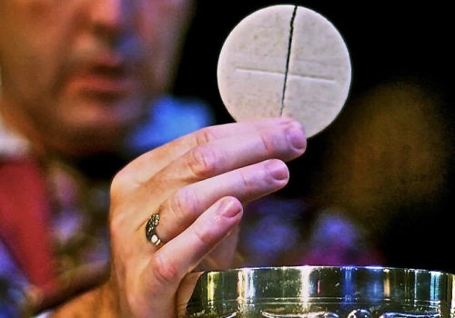 W Eucharystii Chrystus łamie się dla mnie, żebym ja się nie łamał
