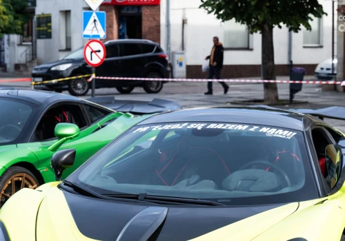 W Szydłowcu, jak w Monte Carlo. Ferrari i Lamborghini na rynku