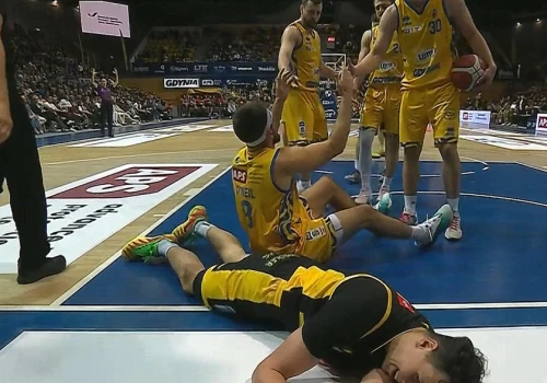 Trefl postraszył Arkę, ale niespodzianki nie było. Derby koszykarzy dla Gdyni