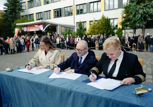 Orlen Neptun wspiera rozwój kadr dla morskiej energetyki wiatrowej w Świnoujściu. Podpisał ważną umowę