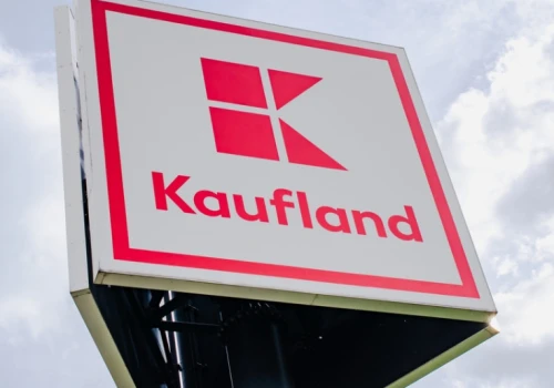 Kaufland testuje nowy system na parkingach. Klientów czeka rewolucja
