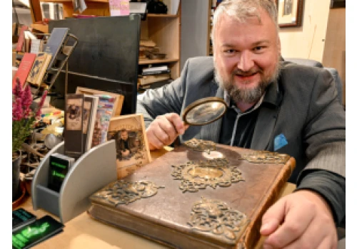Antykwariusz: za każdym księgozbiorem kryje się historia rodziny jego właściciela