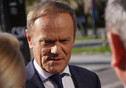 Zatrzymano mężczyznę, który planował zamach na Donalda Tuska. Groźby dotyczyły też szefa MON