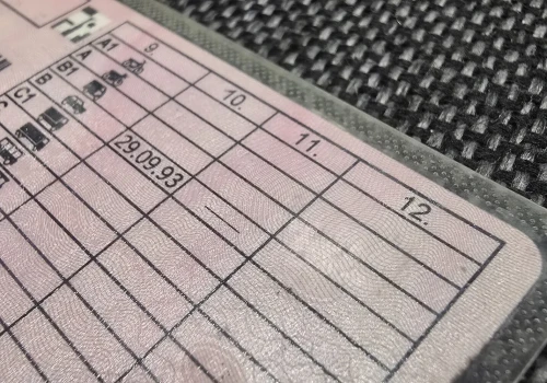 15 mln kierowców będzie musiało wymienić prawo jazdy. Jest data i wyższa cena