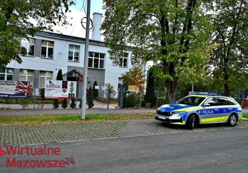 Policja nadal dba o bezpieczeństwo w szkołach. Działania potrwają tak długo, jak będzie to potrzebne