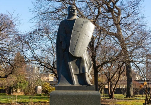 Graceland Cemetery – miejsce, w którym historia spotyka się z naturą