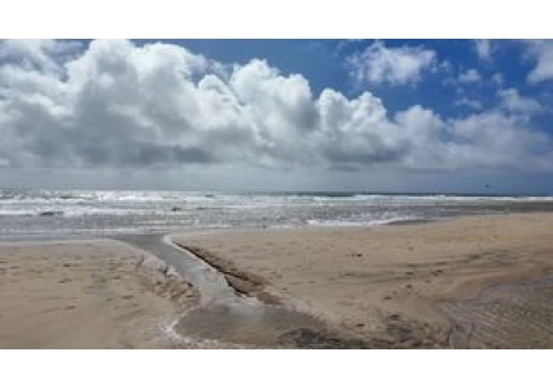 Sotavento na Fuerteventurze. Ta plaża zmienia się z pływami