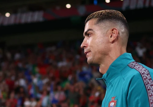 Upada pomnik Cristiano Ronaldo. Portugalczycy mają go dość