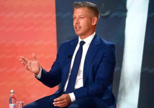 Dawanie Zełenskiemu sprzętu na wojnę? Jasne stanowisko Magyara