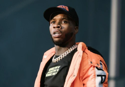 Tory Lanez żąda 100 mln dolarów. Władze więzienia twierdzą, że sam jest sobie winny