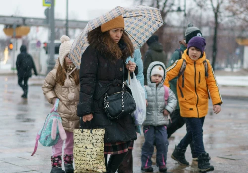 Jest matką czwórki dzieci. "Gdybym wiedziała to wcześniej, inaczej bym ułożyła swoje życie"