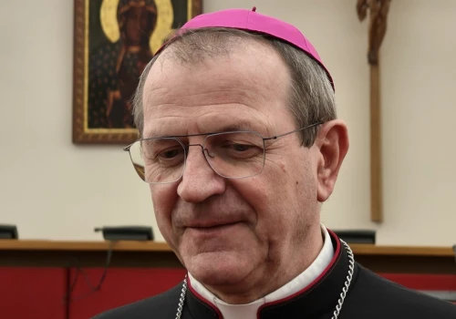 Przewodniczący Konferencji Episkopatu Polski: módlmy się o zdrowie Ojca Świętego Leona XIV