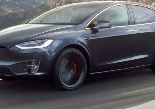 Używane Tesle Model S i X miewają darmowe dożywotnie ładowanie. Ale ich zakup może być pułapką