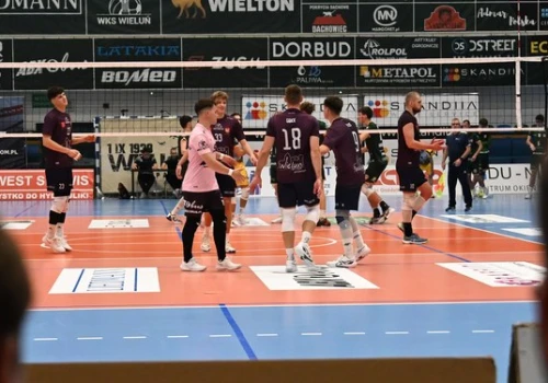Pewna wygrana siatkarzy WKS-u w Kielcach