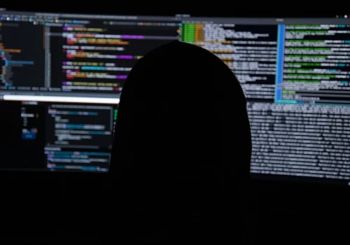 Polskie firmy pod gradem ponad 2250 cyberataków tygodniowo