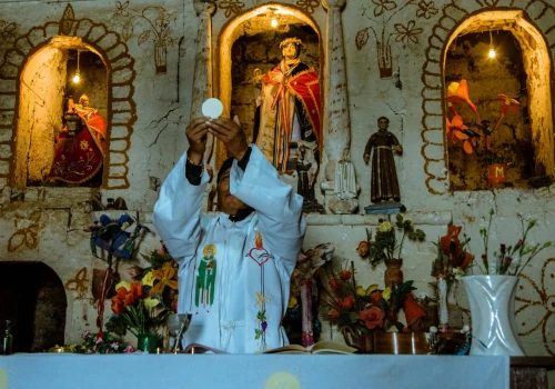 Peru: w diecezjach rozpoczęto modlitwy o zdrowie Papieża. Modli się także prezydent kraju