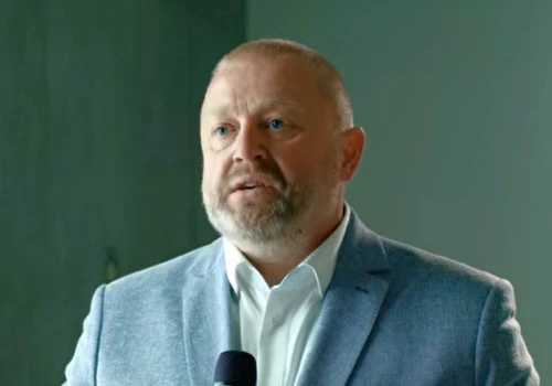 Moczulski (LOT): Pasażerowie lubią Warszawę