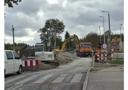Uwaga kierowcy. Droga wojewódzka numer 751 w Suchedniowie wciąż nieprzejezdna