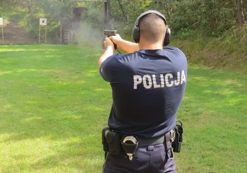 Tragiczna śmierć policjanta. Znaleziono go z raną postrzałową