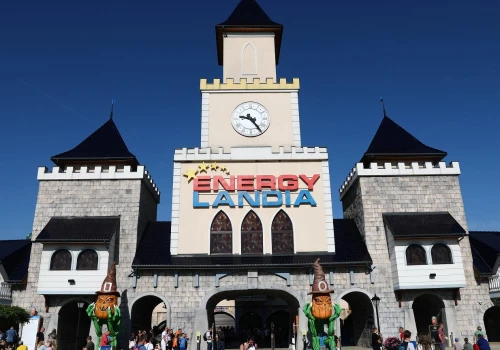 Energylandia buduje pierwszy taki rollercoaster w Polsce. Przebije Zadrę? 