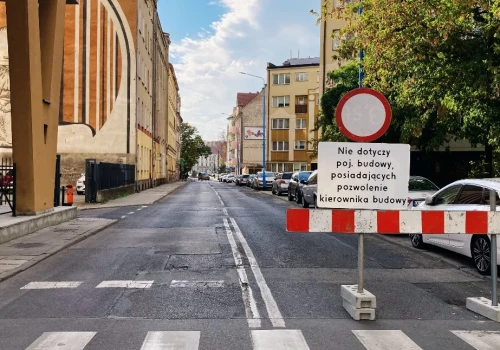 Rozpoczął się remont ulicy Wjazdowej w Legnicy. Droga jest nieprzejezdna