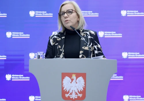 Program Czyste Powietrze niemal zamarł. Polacy wolą zostać przy węglu