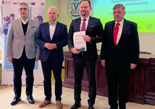 Ponad 34 miliony złotych na kursy, prawa jazdy i studia. W Łomży rusza potężny program dla dorosłych