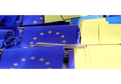 Ukraina posuwa negocjacje akcesyjne z Unią. Rosja wali w Kijów